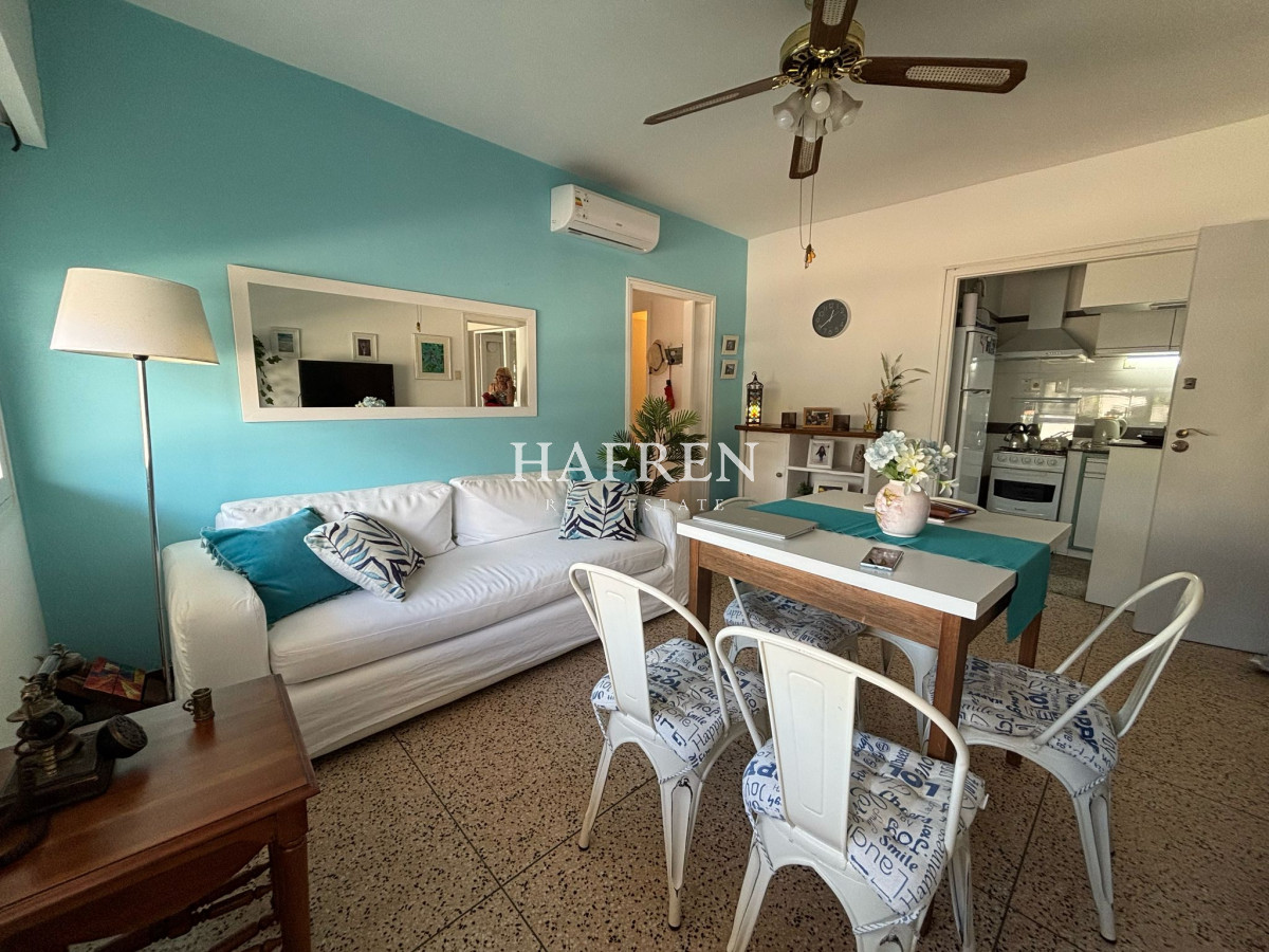 Apartamento ID.310 - Apartamento de 2 dormitorios en venta, Península - Punta del Este