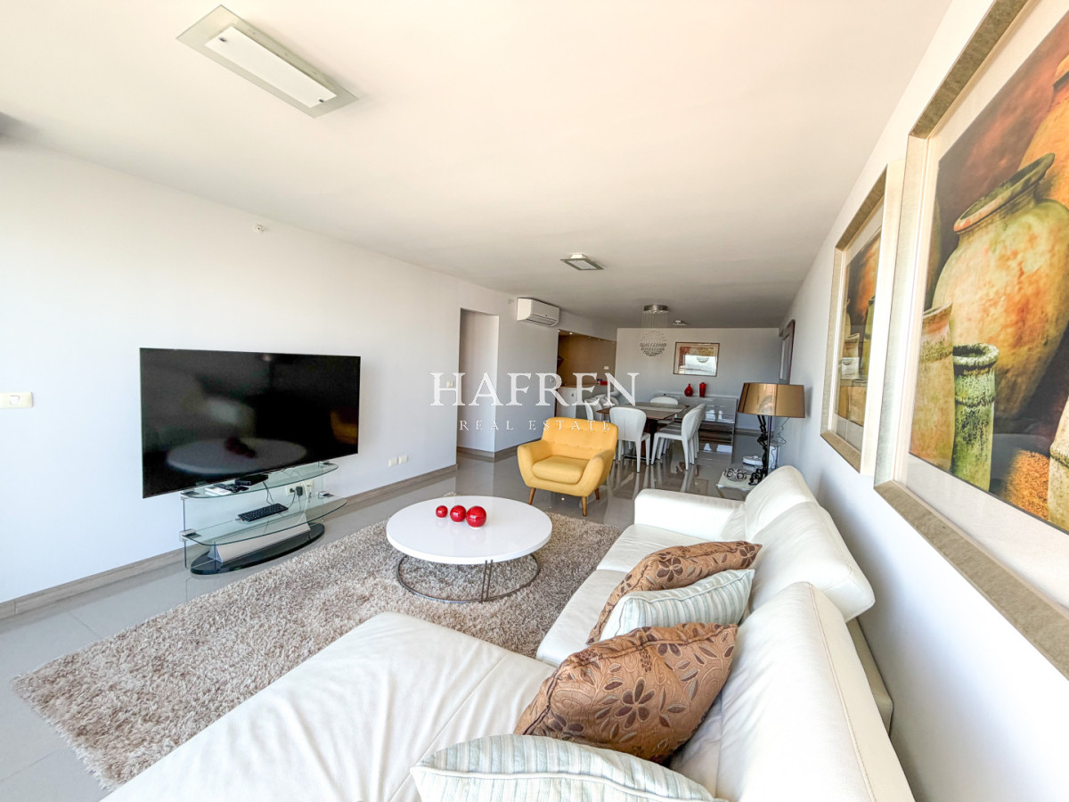 Apartamento ID.312 - Apartamento de 3 dormitorios en venta, Punta del Este