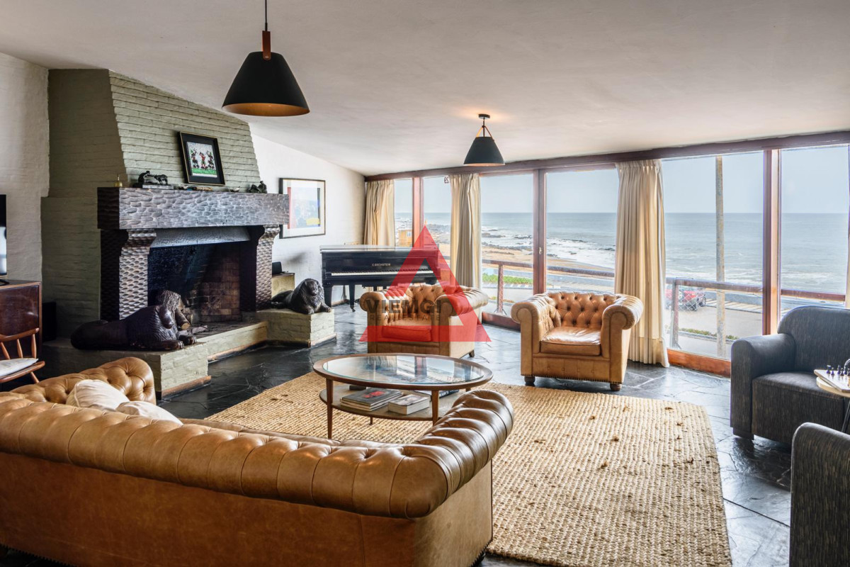 Casa ID.299 - Venta Casa 5 dormitorios Península con Vista al Mar y Garaje 