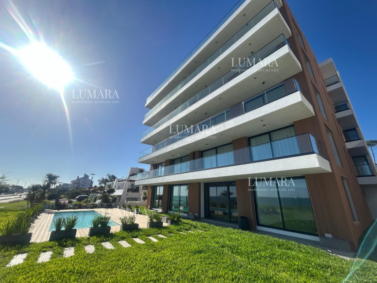 Apartamento ID.3350 - Apartamento de 3 dormitorios en alquiler, Punta del Este