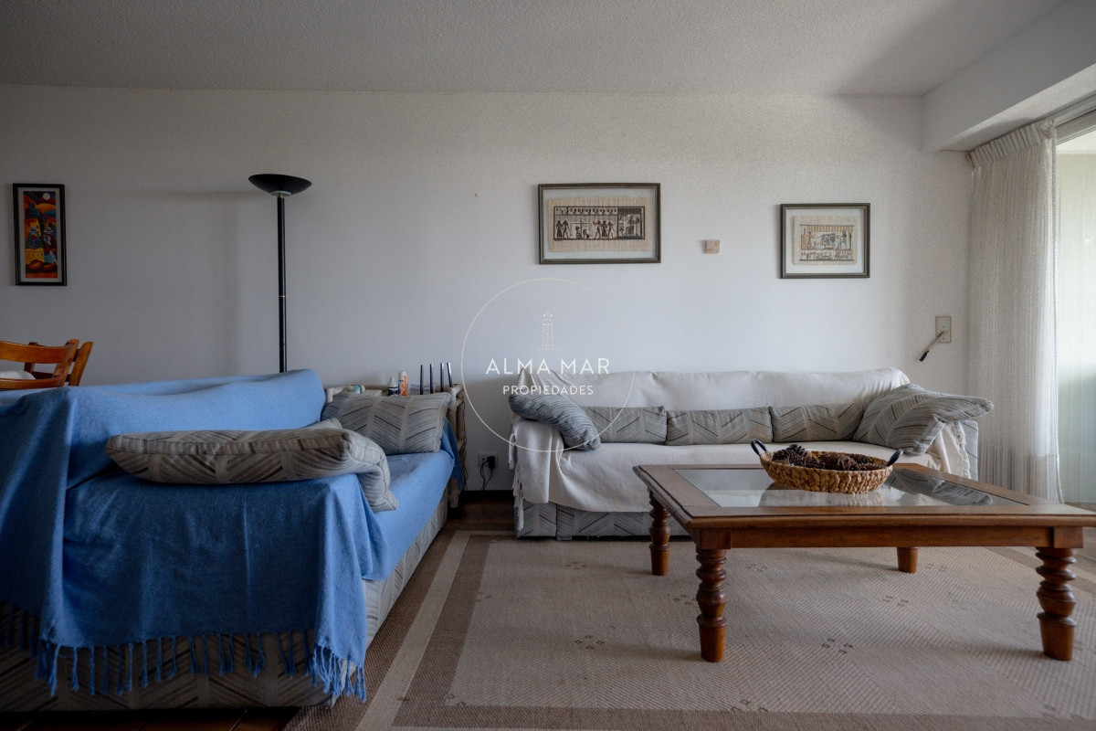 Apartamento ID.1040 - Apartamento en  PARQUEMAR R A LA VENTA 2 DORMITORIOS CON PISCINA CLIMATIZADA OPORTUNIDAD PRECIO REBAJADO