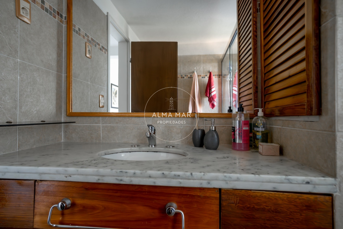 Apartamento ID.1040 - Apartamento en  PARQUEMAR R A LA VENTA 2 DORMITORIOS CON PISCINA CLIMATIZADA OPORTUNIDAD PRECIO REBAJADO