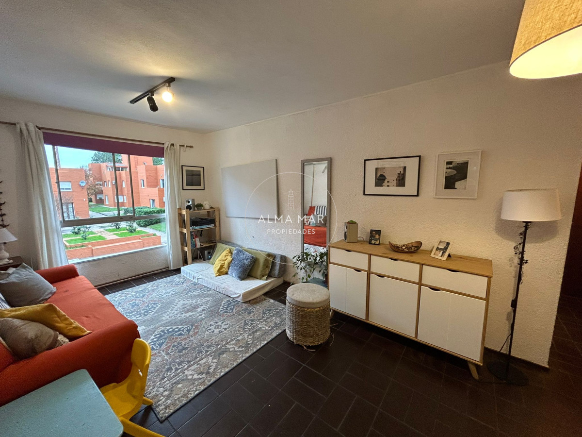 Apartamento ID.899 - Apartamento de 3 dormitorios, Venta , Apta para Banco,