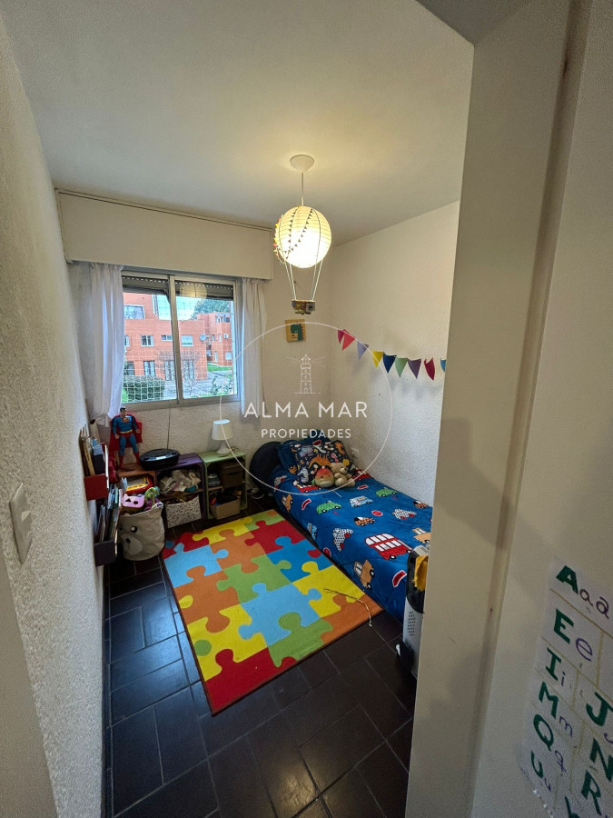 Apartamento ID.899 - Apartamento de 3 dormitorios, Venta , Apta para Banco,