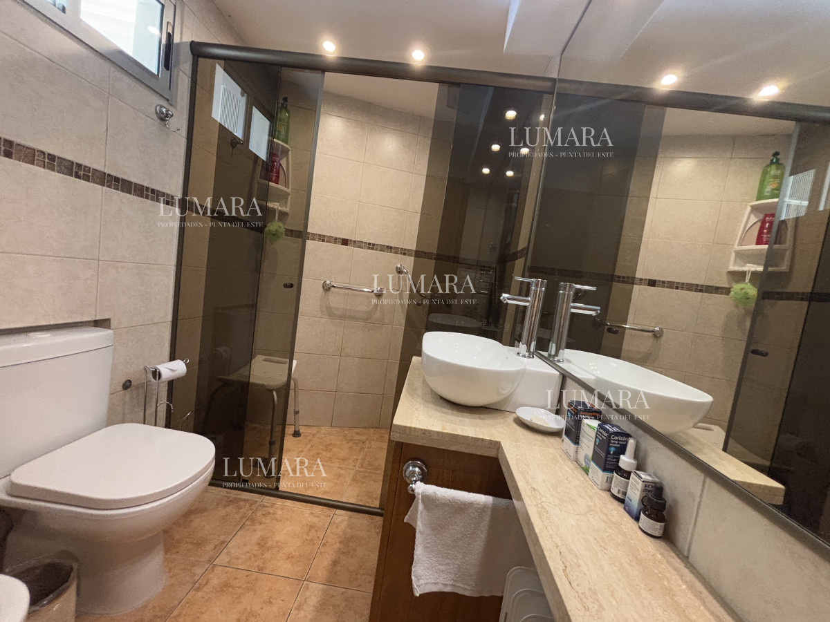 Apartamento ID.1132 - Apartamento en Zona Shopping - Punta del Este