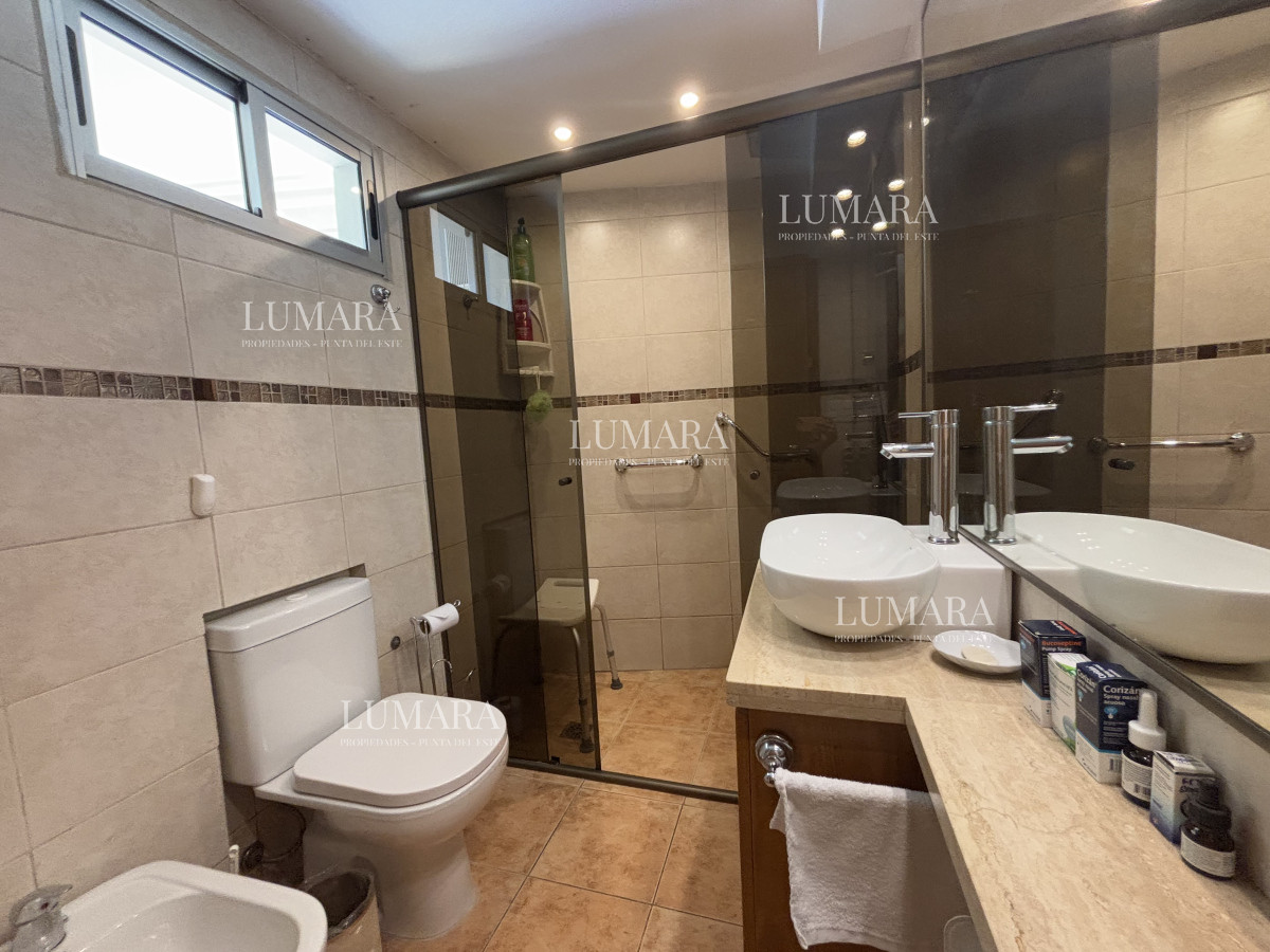 Apartamento ID.1132 - Apartamento en Zona Shopping - Punta del Este