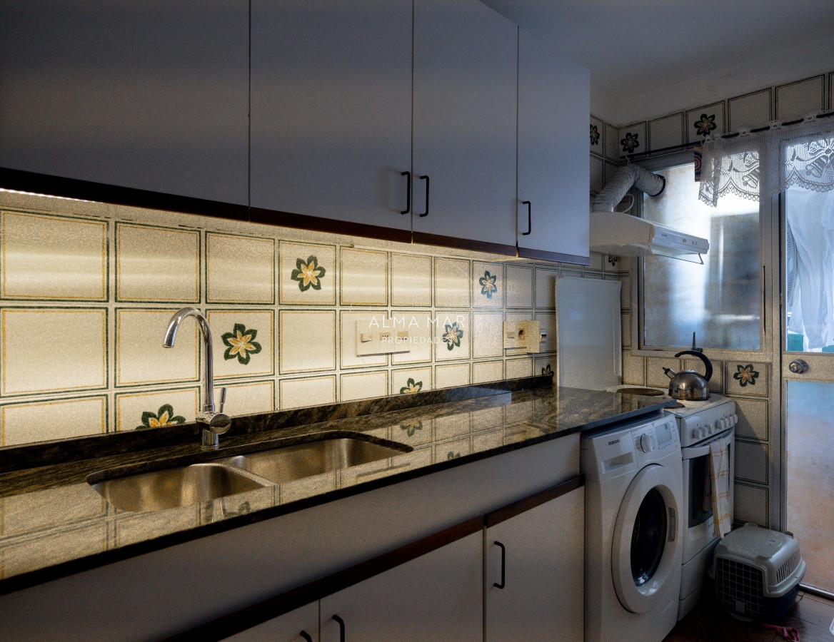 Apartamento ID.1040 - Apartamento en  PARQUEMAR R A LA VENTA 2 DORMITORIOS CON PISCINA CLIMATIZADA OPORTUNIDAD PRECIO REBAJADO