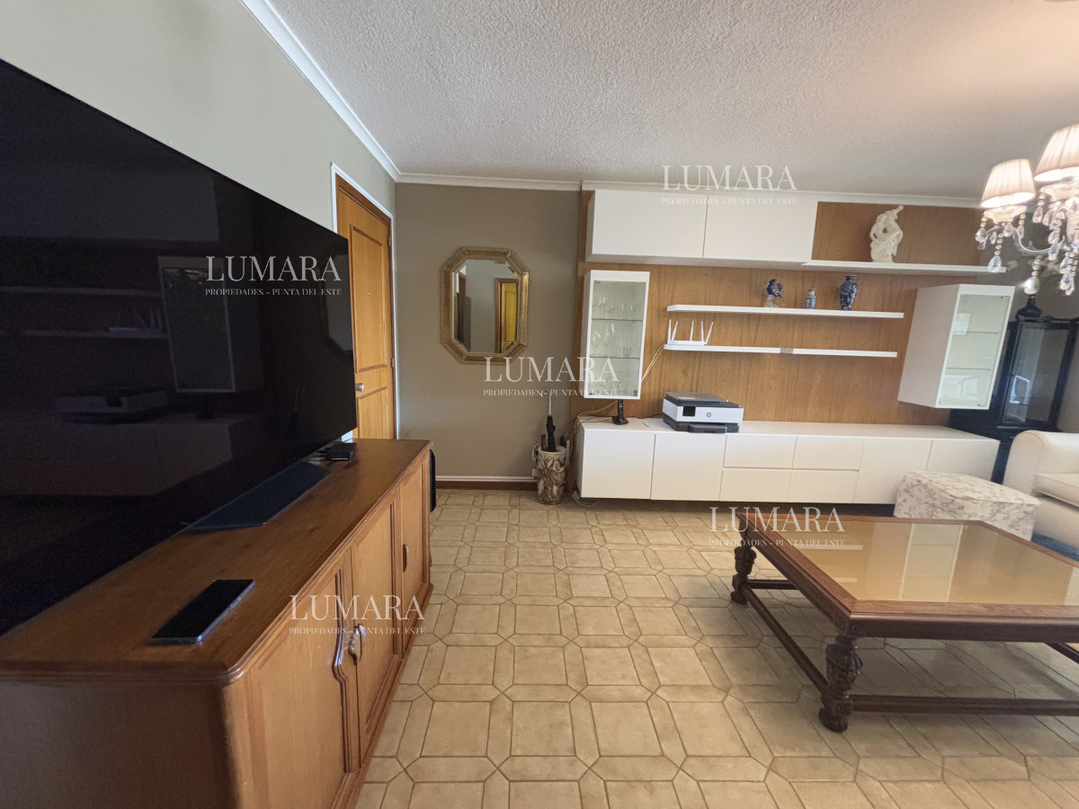 Apartamento ID.1132 - Apartamento en Zona Shopping - Punta del Este