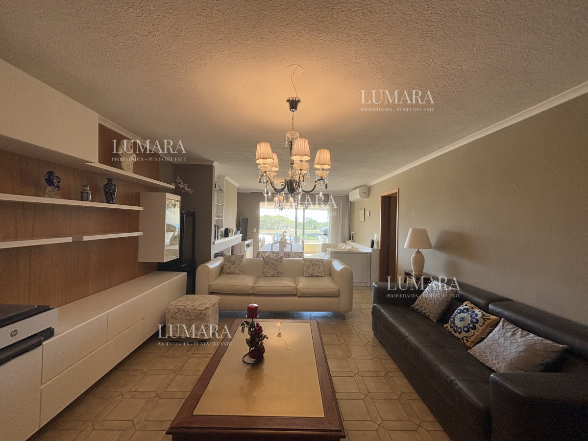 Apartamento ID.1132 - Apartamento en Zona Shopping - Punta del Este