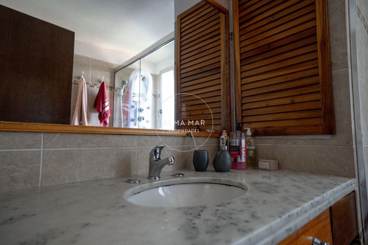 Apartamento ID.1040 - Apartamento en  PARQUEMAR R A LA VENTA 2 DORMITORIOS CON PISCINA CLIMATIZADA OPORTUNIDAD PRECIO REBAJADO