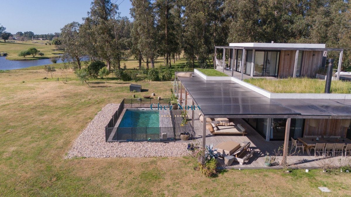 Casa ID.1201 - Hermosa casa en el Quijote- 3 dormitorios + dependencia de servicio con baño. DISPONIBLE EN ALQUILER ANUAL A PARTIR DE MARZO 2025