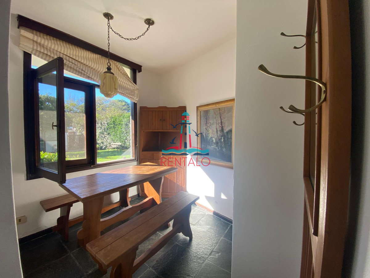 Casa ID.427 - Casa de 3 dormitorios en Alquiler Anual - Punta del Este 