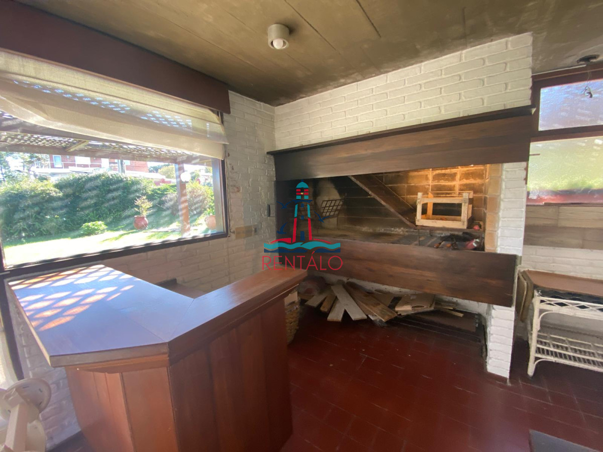 Casa ID.427 - Casa de 3 dormitorios en Alquiler Anual - Punta del Este 