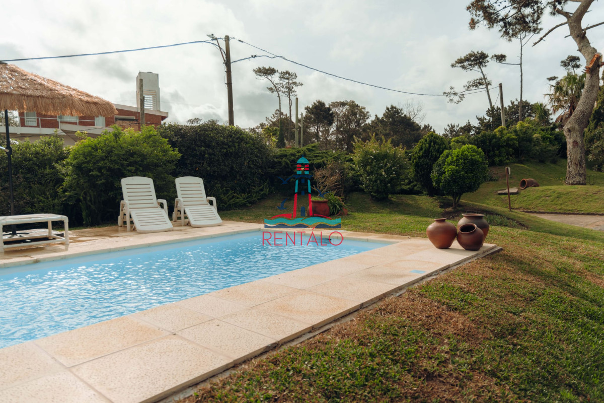 Casa ID.427 - Casa de 3 dormitorios en Alquiler Anual - Punta del Este 