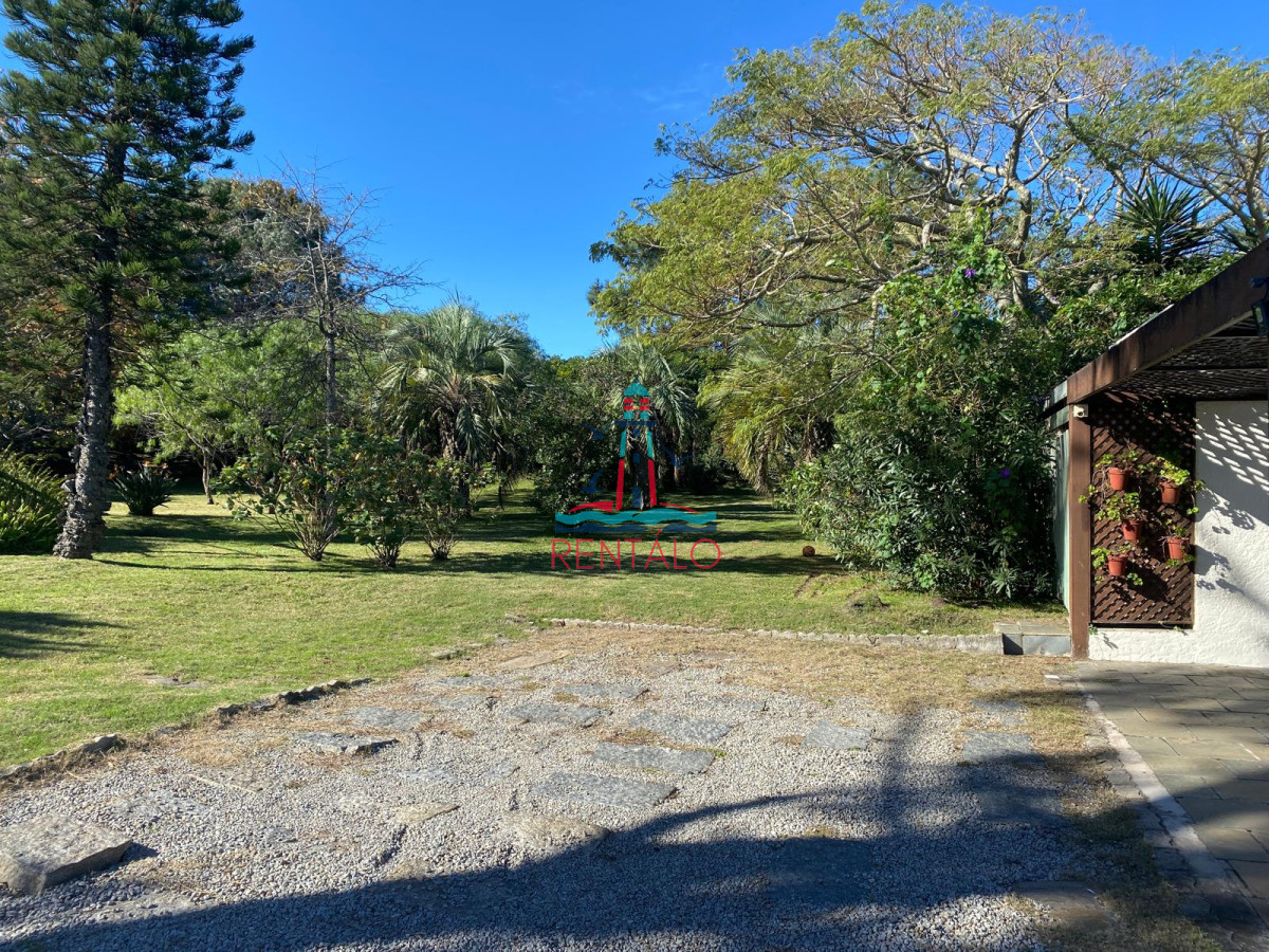 Casa ID.427 - Casa de 3 dormitorios en Alquiler Anual - Punta del Este 