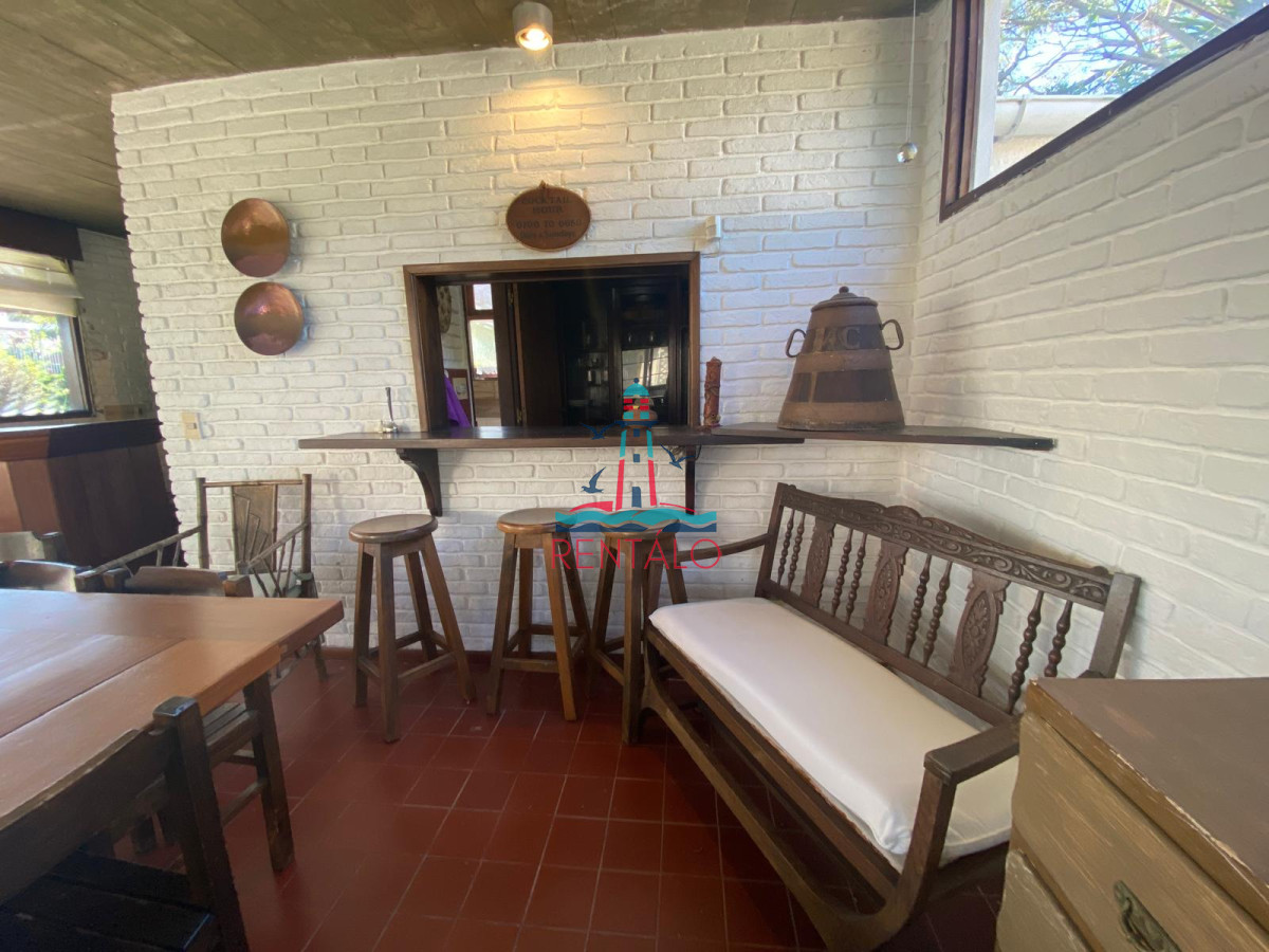 Casa ID.427 - Casa de 3 dormitorios en Alquiler Anual - Punta del Este 