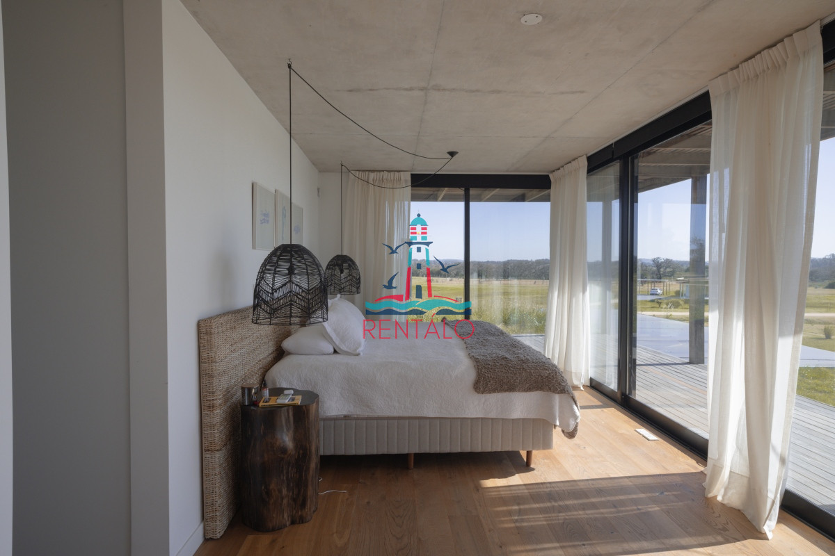 Casa ID.125 - Hermosa casa en el Quijote- 3 dormitorios + dependencia de servicio con baño. DISPONIBLE EN ALQUILER ANUAL A PARTIR DE MARZO 2025