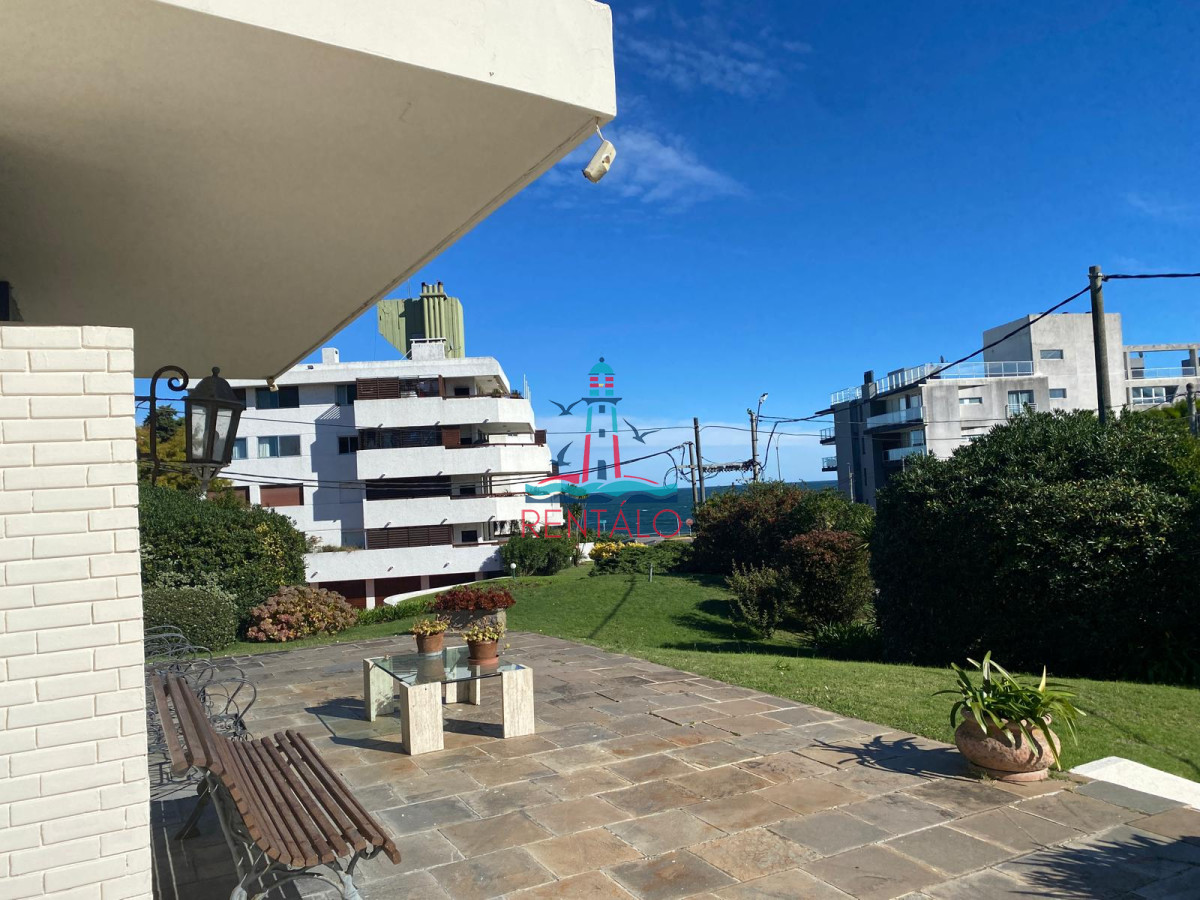 Casa ID.427 - Casa de 3 dormitorios en Alquiler Anual - Punta del Este 