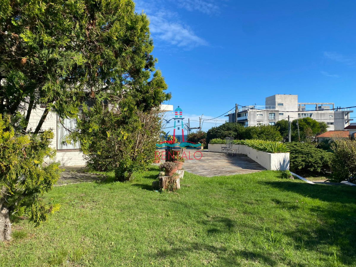 Casa ID.427 - Casa de 3 dormitorios en Alquiler Anual - Punta del Este 