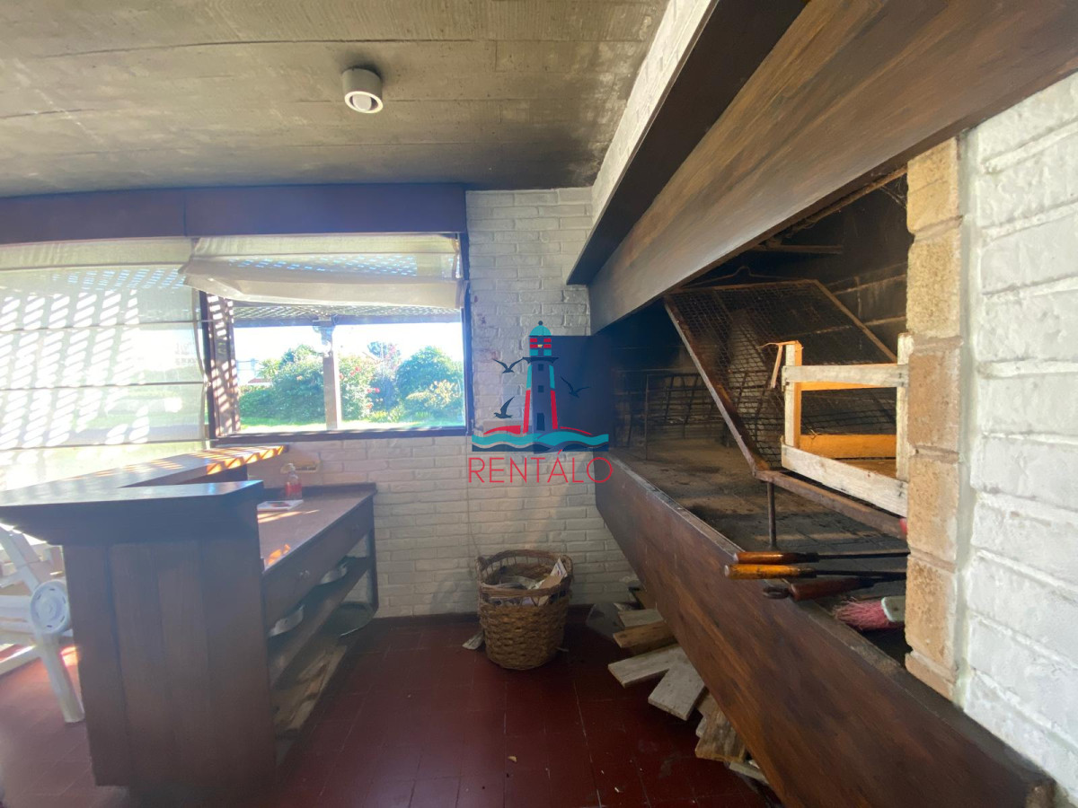 Casa ID.427 - Casa de 3 dormitorios en Alquiler Anual - Punta del Este 