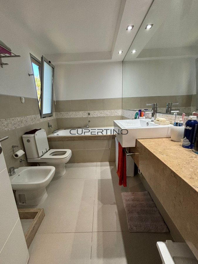 Casa en Pinares !! ALQUILER ANUAL Y VENTA CON PISCINA, ESTUFA A LEÑA Y LOSA RADIANTE — foto 12