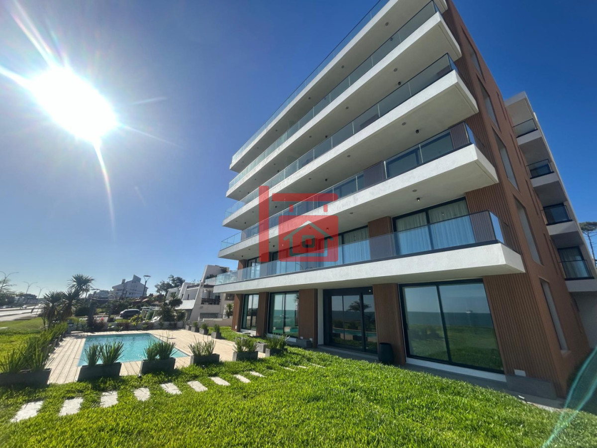 Apartamento ID.711 - Apartamento de 3 dormitorios en alquiler, Punta del Este