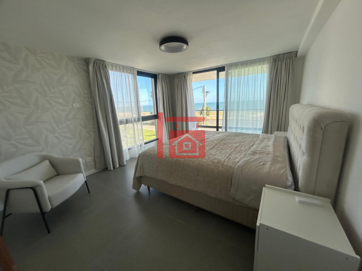 Apartamento ID.711 - Apartamento de 3 dormitorios en alquiler, Punta del Este