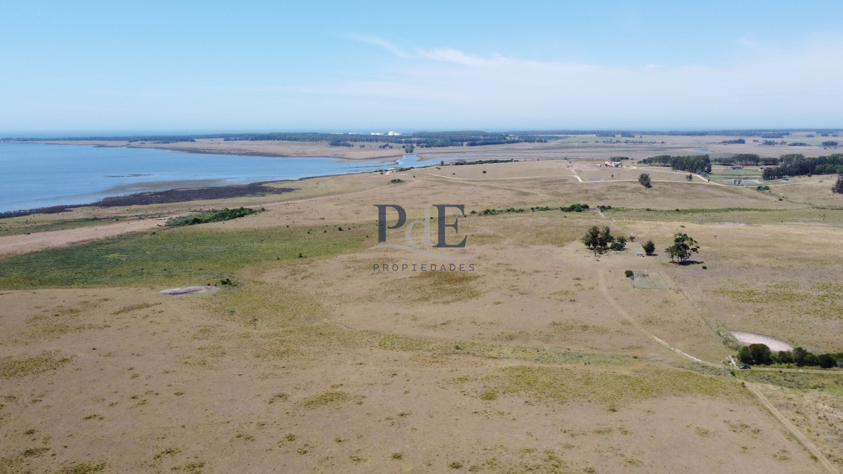 Chacra en venta | 30 hectáreas en José Ignacio con costa sobre laguna - Imagen 1
