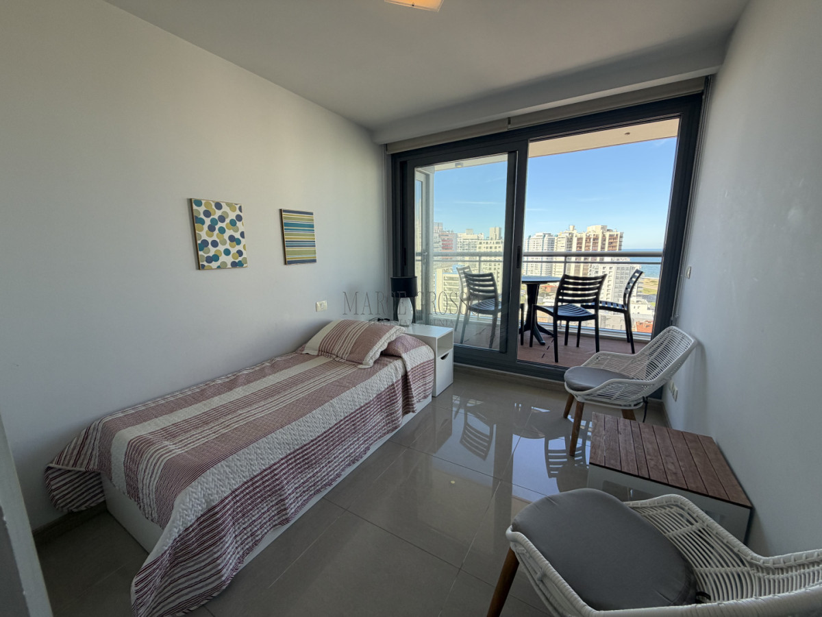 Apartamento ID.224 - Apartamento de 3 dormitorios en venta, Punta del Este