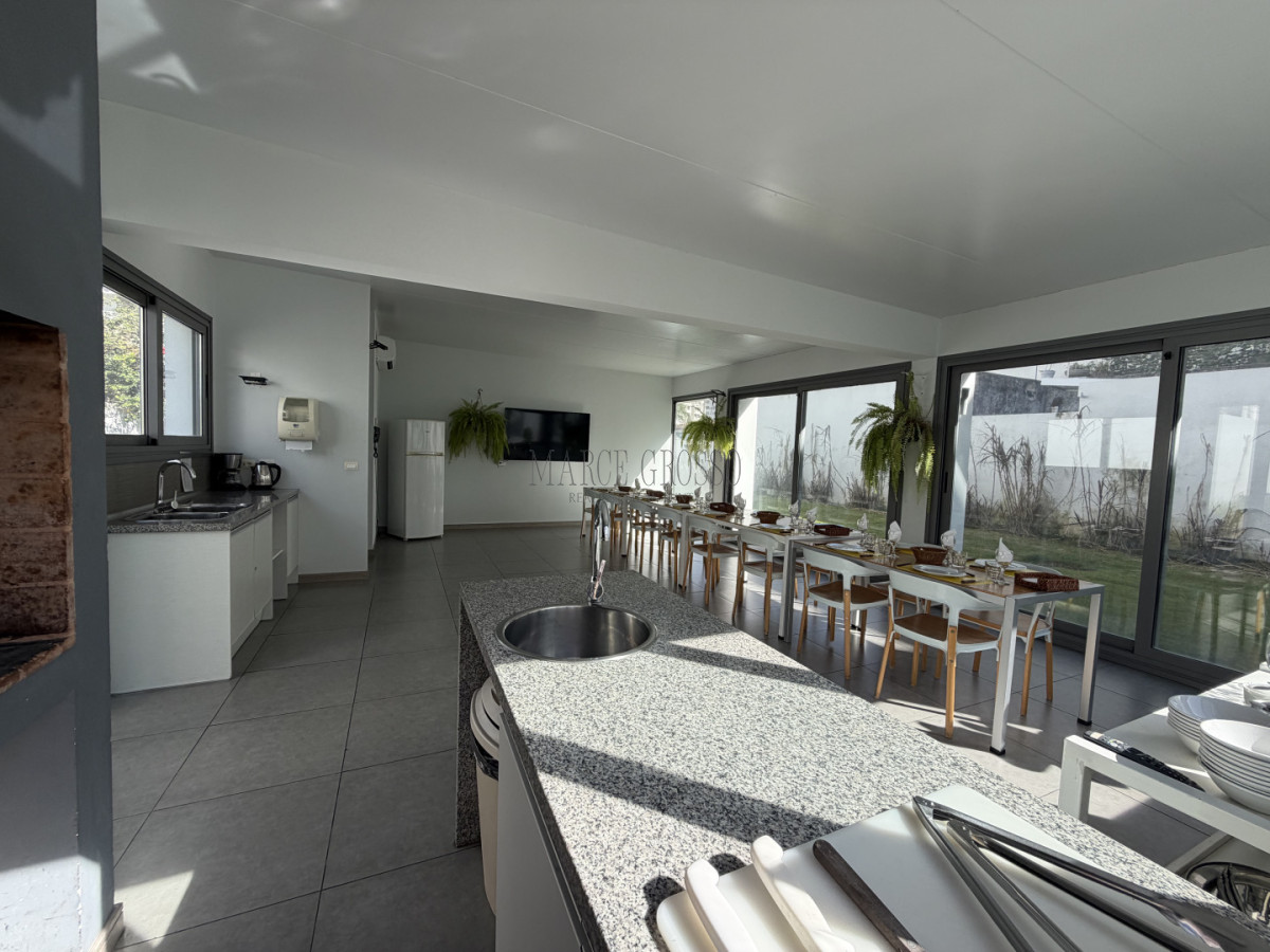 Apartamento ID.224 - Apartamento de 3 dormitorios en venta, Punta del Este