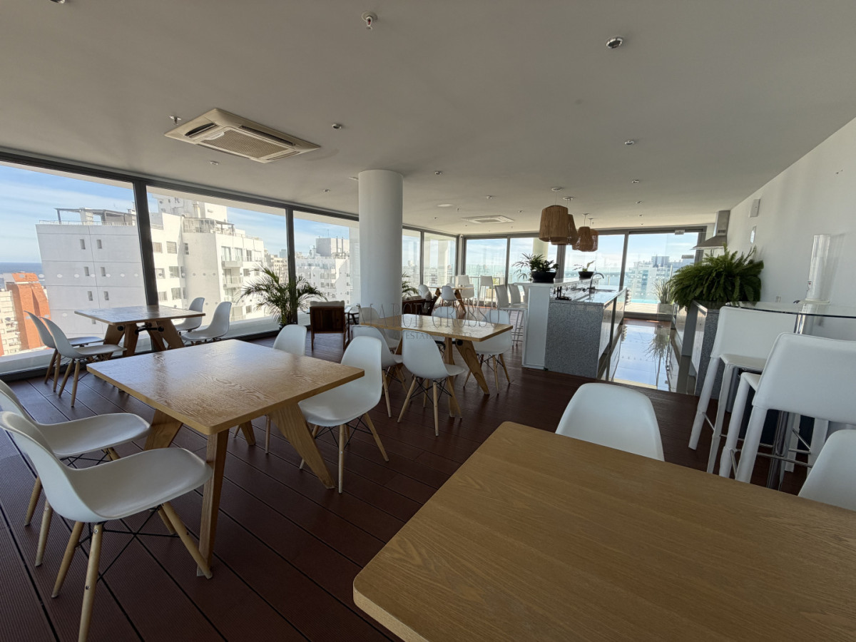 Apartamento ID.224 - Apartamento de 3 dormitorios en venta, Punta del Este