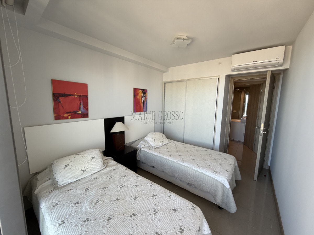 Apartamento ID.224 - Apartamento de 3 dormitorios en venta, Punta del Este