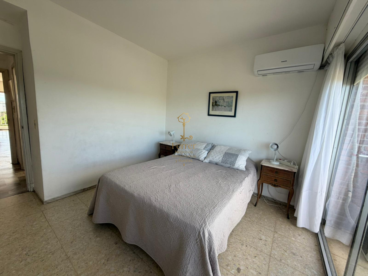 Apartamento ID.755 - Apartamento 2 dormitorios y medio -  piso alto PUNTA DEL ESTE