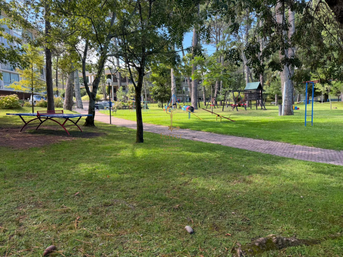 Apartamento ID.755 - Apartamento 2 dormitorios y medio -  piso alto PUNTA DEL ESTE