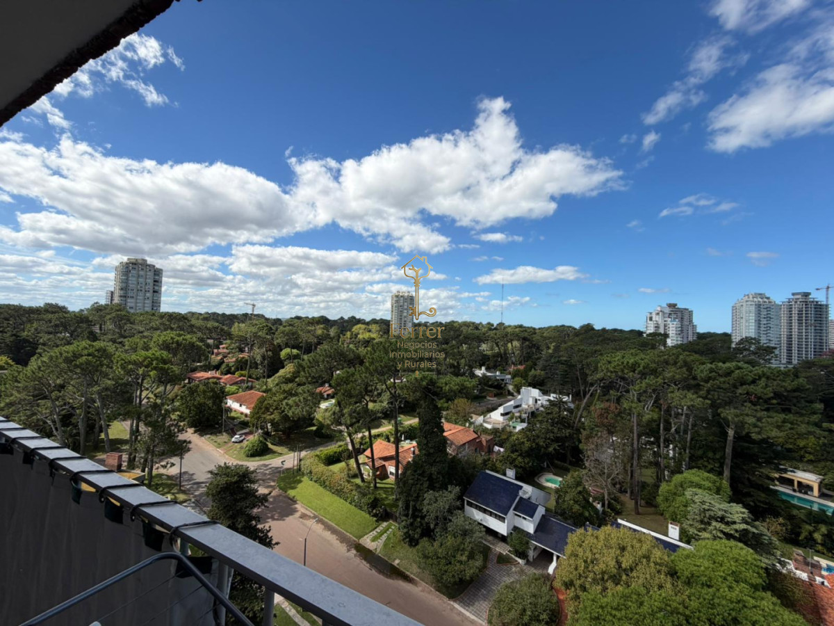 Apartamento ID.755 - Apartamento 2 dormitorios y medio -  piso alto PUNTA DEL ESTE