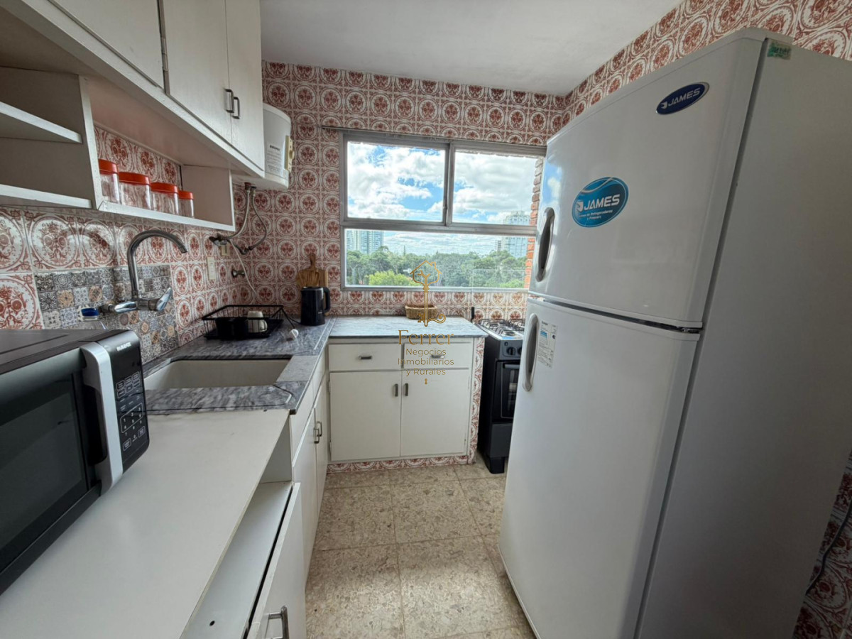 Apartamento ID.755 - Apartamento 2 dormitorios y medio -  piso alto PUNTA DEL ESTE