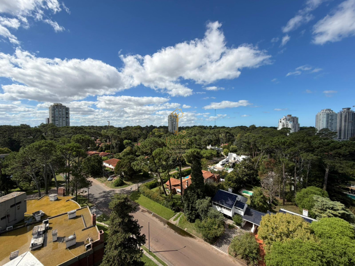 Apartamento ID.755 - Apartamento 2 dormitorios y medio -  piso alto PUNTA DEL ESTE