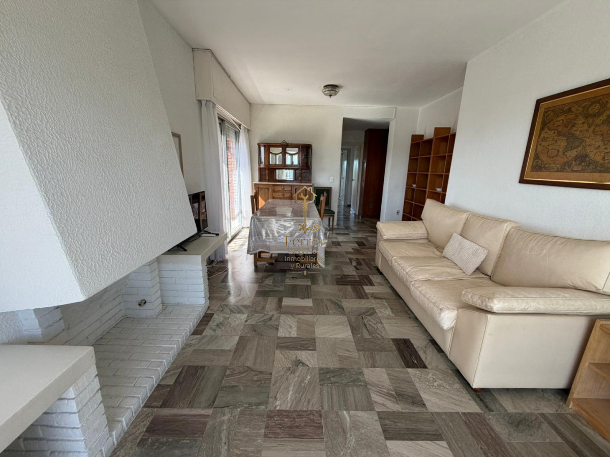 Apartamento ID.755 - Apartamento 2 dormitorios y medio -  piso alto PUNTA DEL ESTE