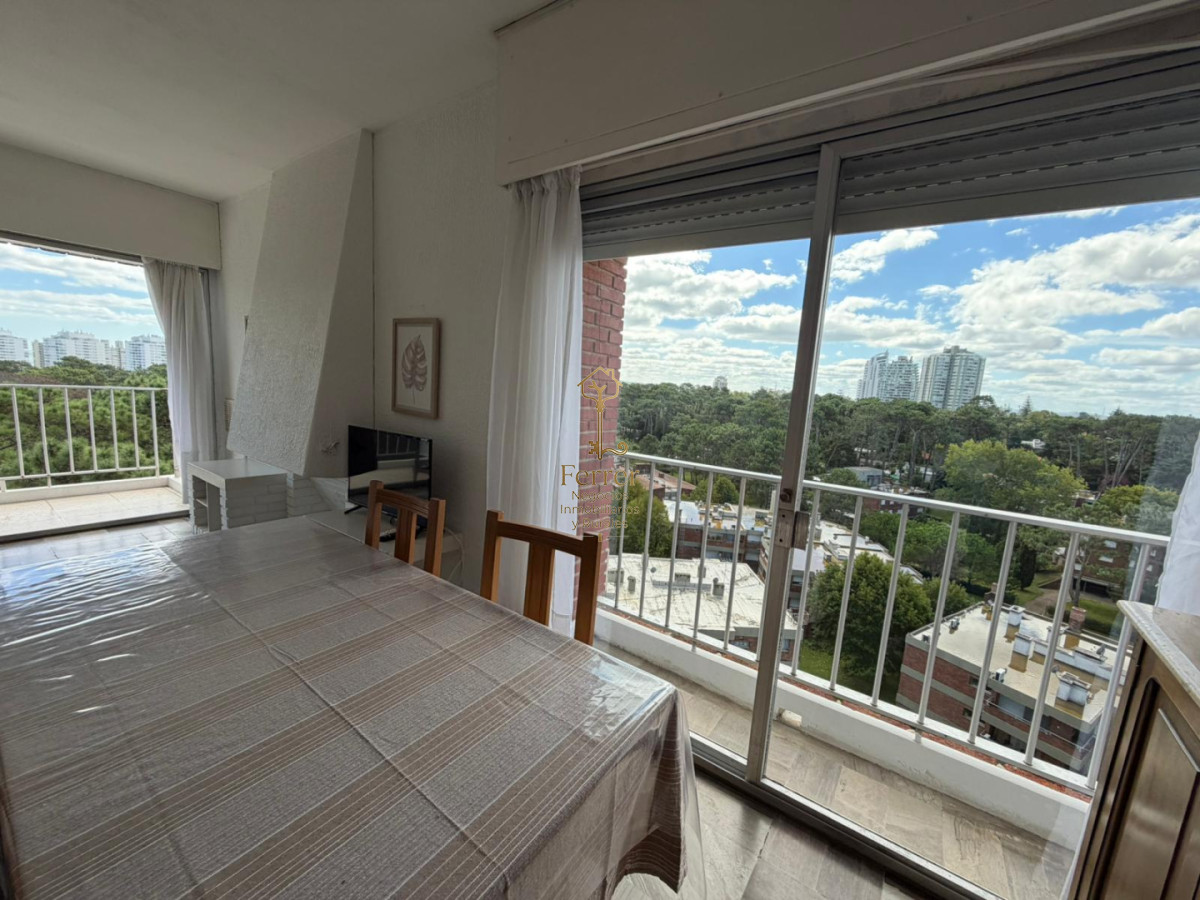 Apartamento ID.755 - Apartamento 2 dormitorios y medio -  piso alto PUNTA DEL ESTE