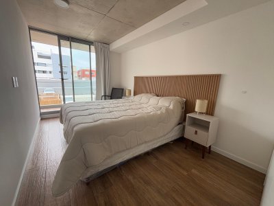 Apartamento de 1 dormitorio en ALQUILER  TEMPORADA- Península  - BYH4058A
