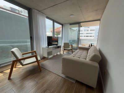 Apartamento de 1 dormitorio en ALQUILER  TEMPORADA- Península  - BYH4058A