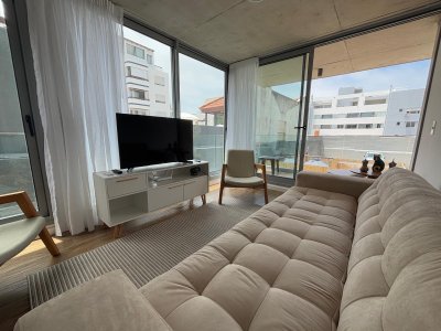 Apartamento de 1 dormitorio en ALQUILER  TEMPORADA- Península  - BYH4058A