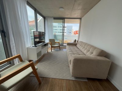Apartamento de 1 dormitorio en ALQUILER  TEMPORADA- Península  - BYH4058A