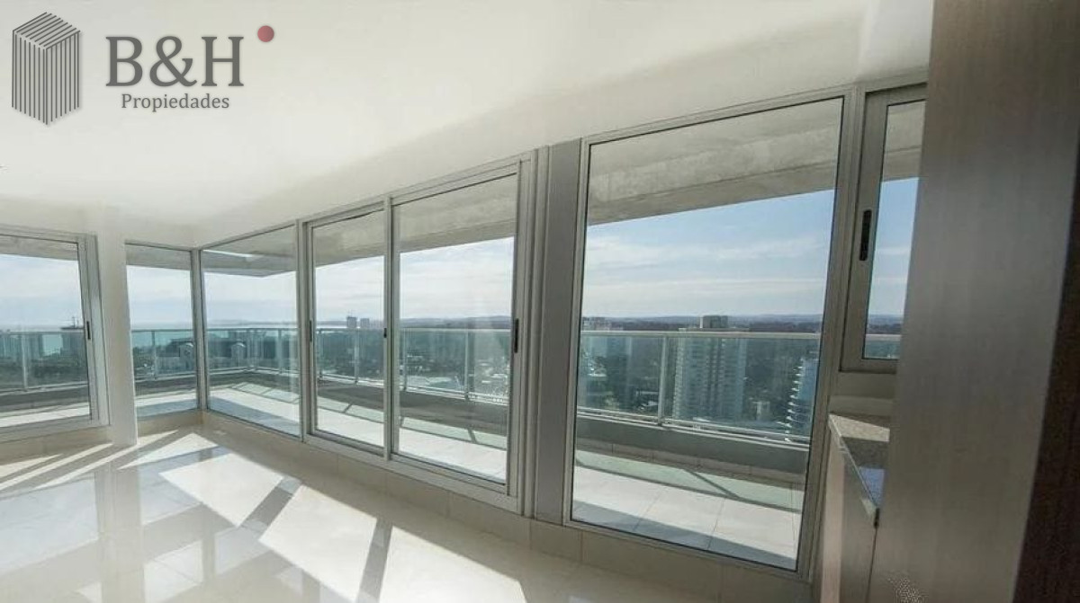 Agradable Pent House de 2 dormitorios con gran vista al mar - BYH1979A