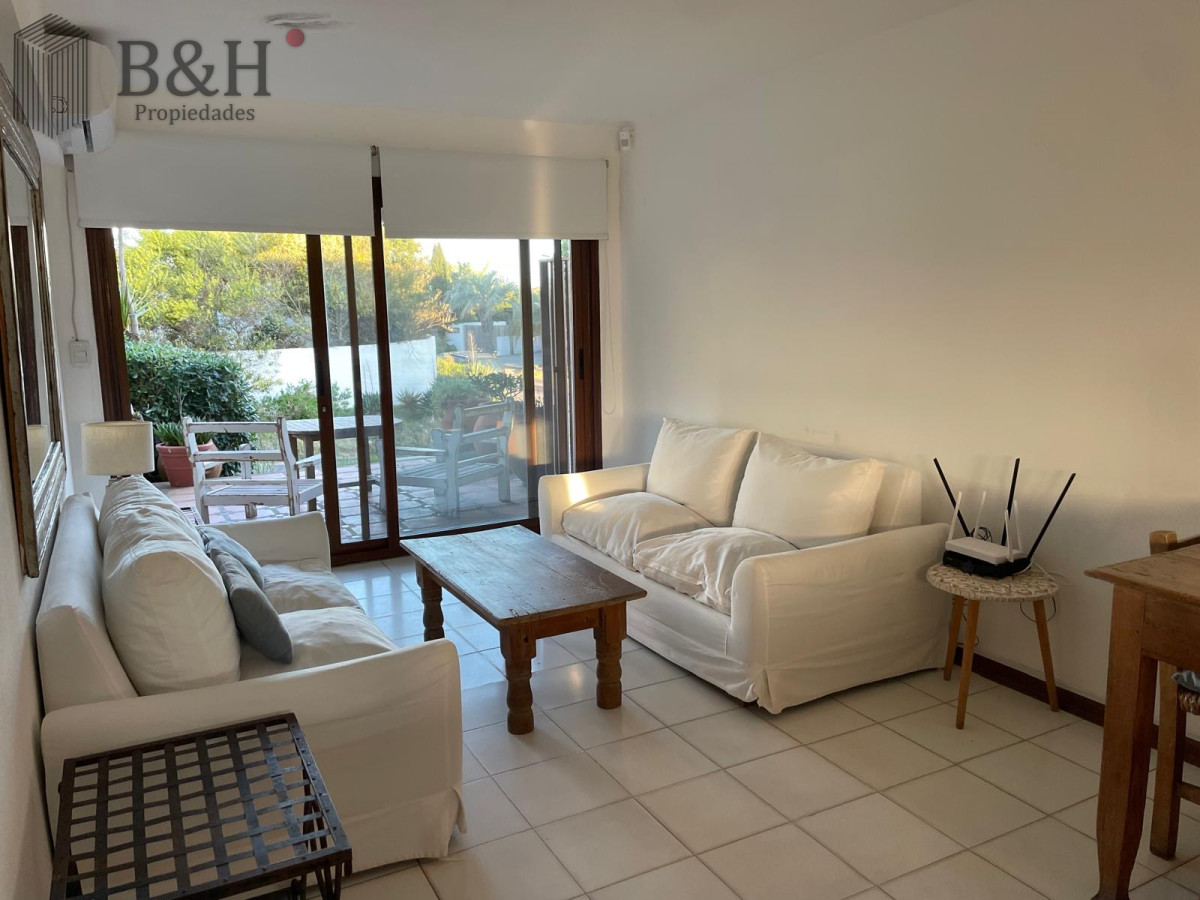 Apartamento de 2 dormitorios en alquiler de temporada - La Barra  - BYH5599A