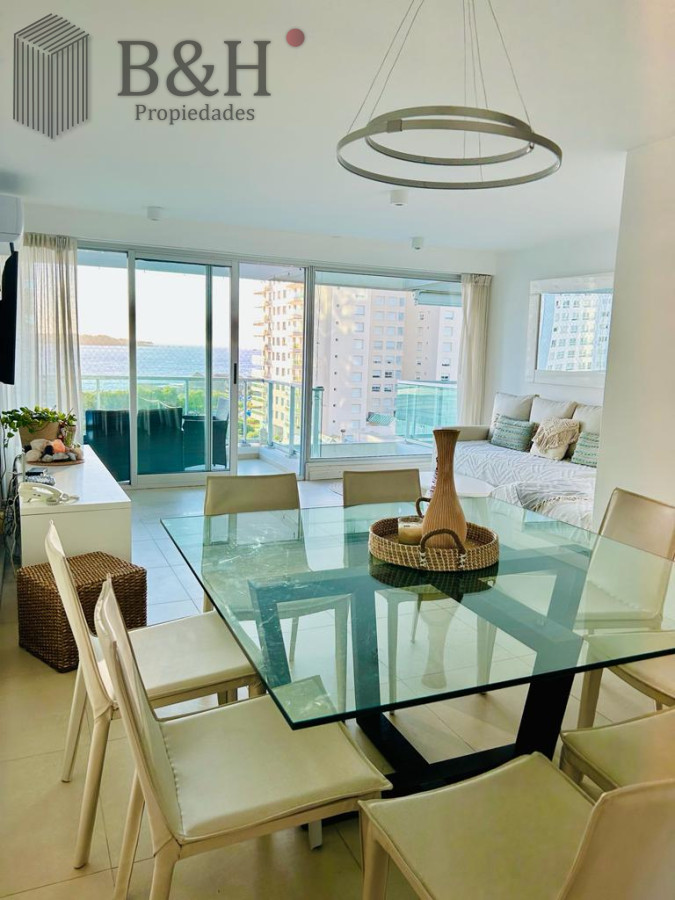  Apartamento en  - Punta del Este. Zona Mansa a 50mts del mar