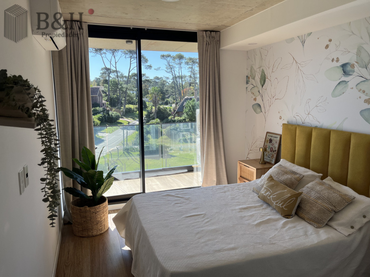 Apartamento ID.7119 - Apartamento de 2 dormitorios con vista al Mar en alquiler - Playa Mansa