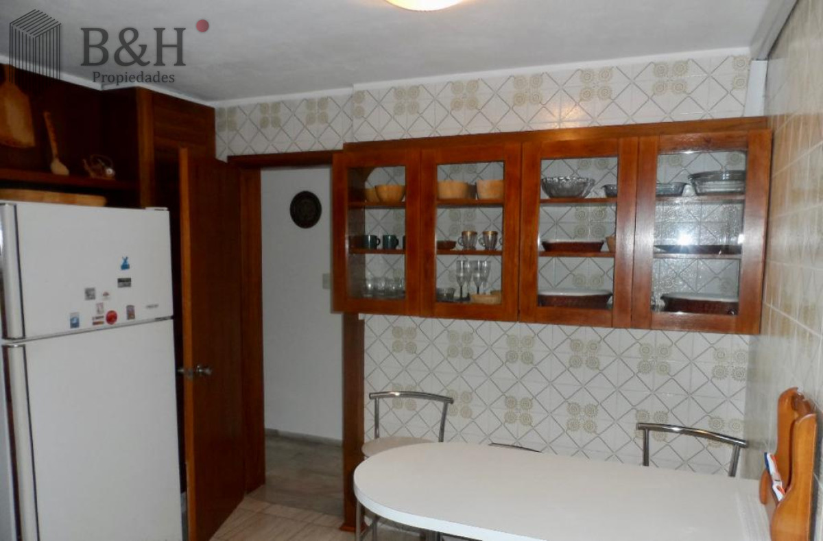 Apartamento ID.3374 - Apartamento en alquiler anual 4 dormitorios