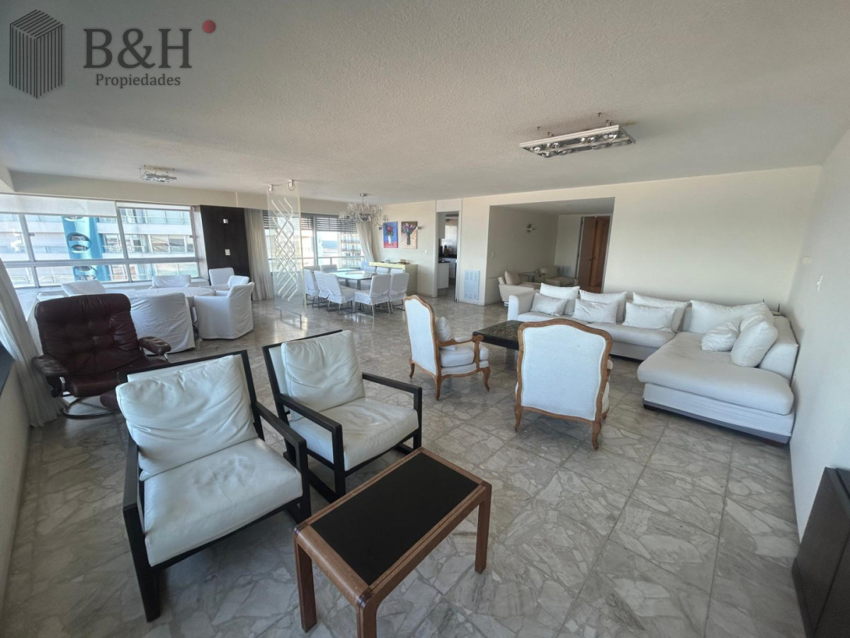 Apartamento ID.6991 - apartamento en venta 3 dormitorios más servicio en brava 
