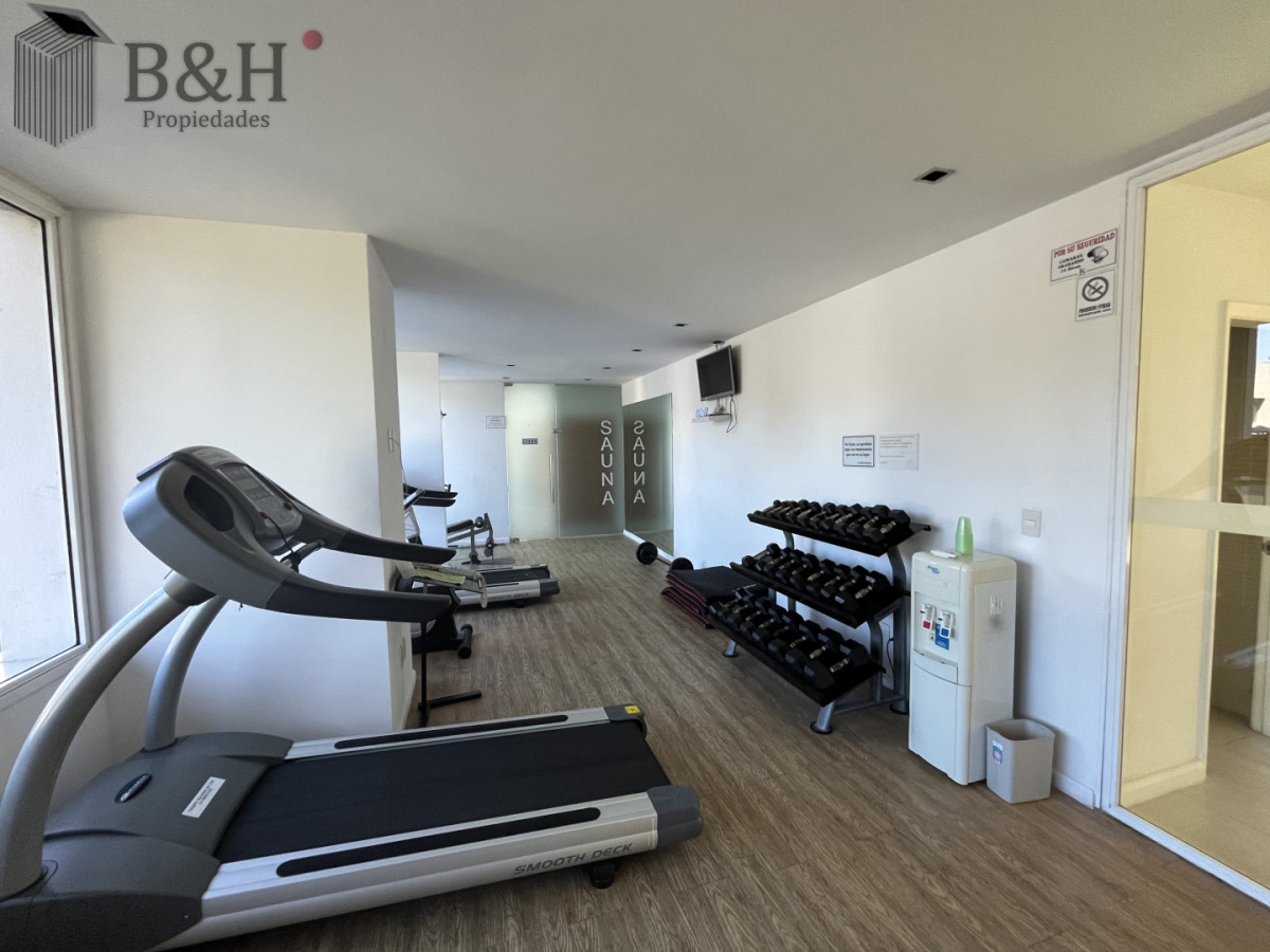Apartamento ID.6737 - Alquiler invernal de apartamento de 1 dormitorio con cochera en zona Shopping